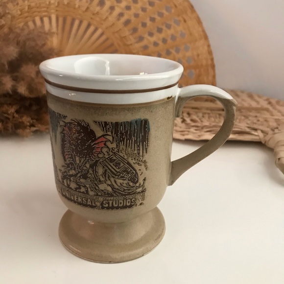 Vintage Universal Studios Mug - Picture 9 of 11